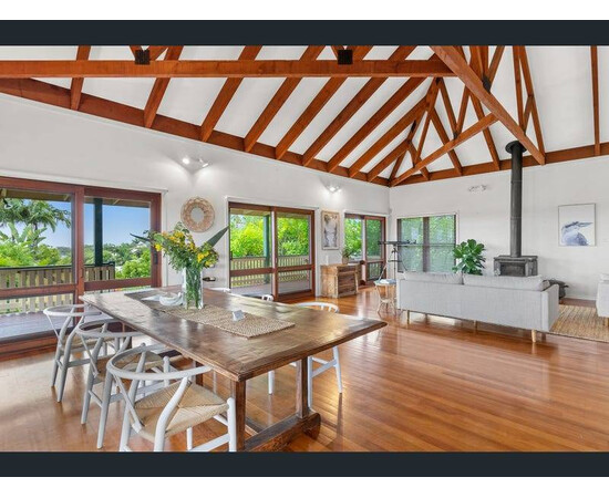 Breathtaking 7 Bedroom House in Byron Bay, Australia for sale with Crypto Emporium