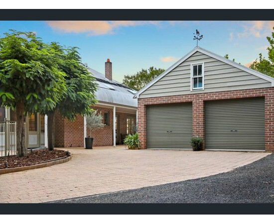 Beautiful Australian 5 Bedroom Home in New South Wales for sale with Crypto Emporium