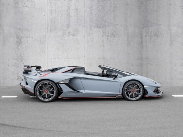 2023 Lamborghini Aventador SV Roadster - Image 3