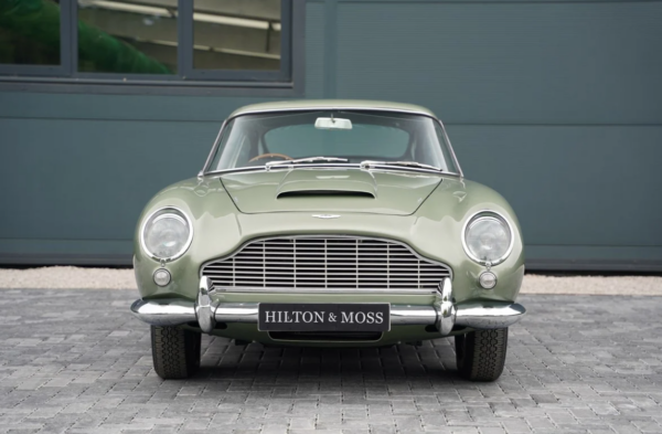 Aston Martin DB5 front