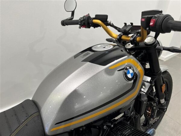 BMW R 12 fuel tank