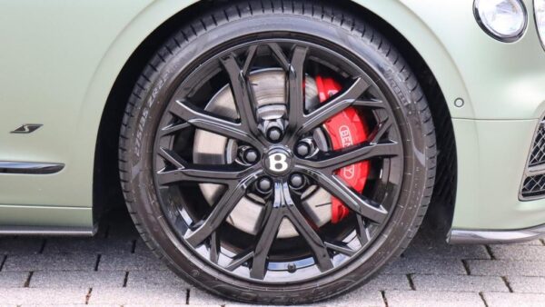 Bentley Flying Spur wheel