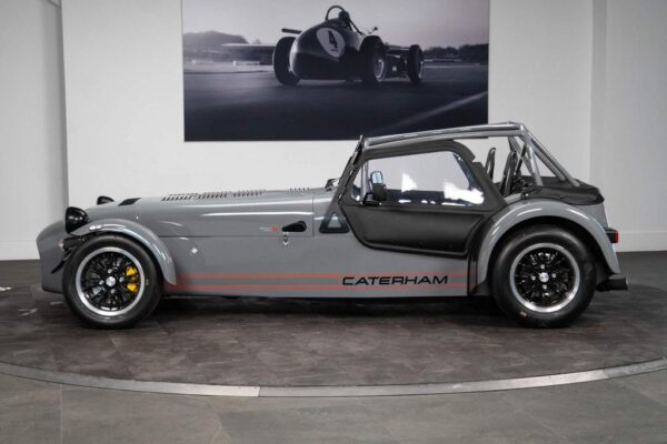 Caterham Seven side