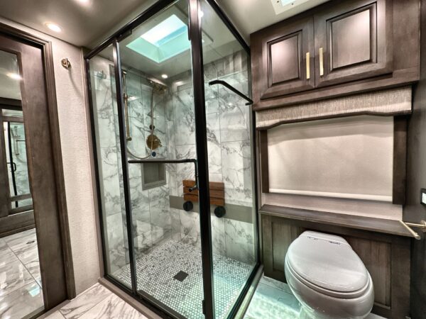 Entegra Coach Cornerstone bathroom