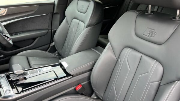 Audi A7 Front Seat