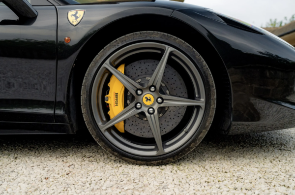 Ferrari 458 Italia wheel