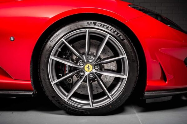 Ferrari 812 GTS wheel