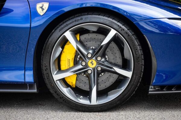 Ferrari SF90 Spider wheel