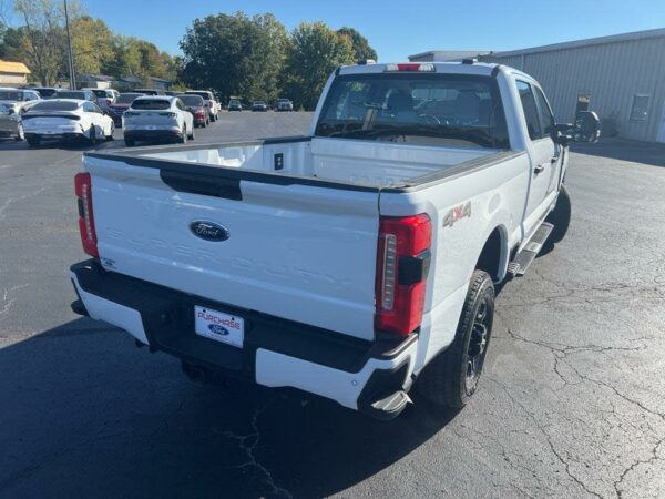 Ford F-250 Super Duty XL exterior