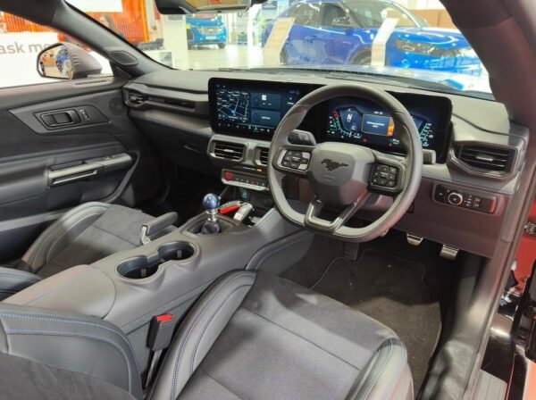 Ford Mustang cockpit