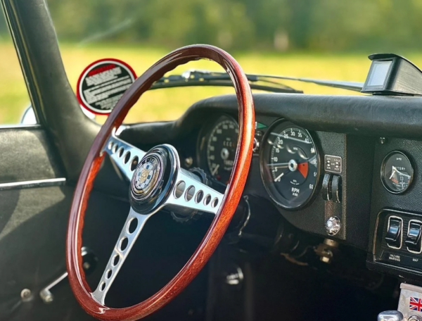 Jaguar E-Type cockpit