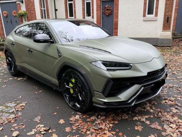 Lamborghini Urus bitcoin, crypto, luxury cars