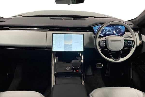 Land Rover Range Rover Sport cockpit