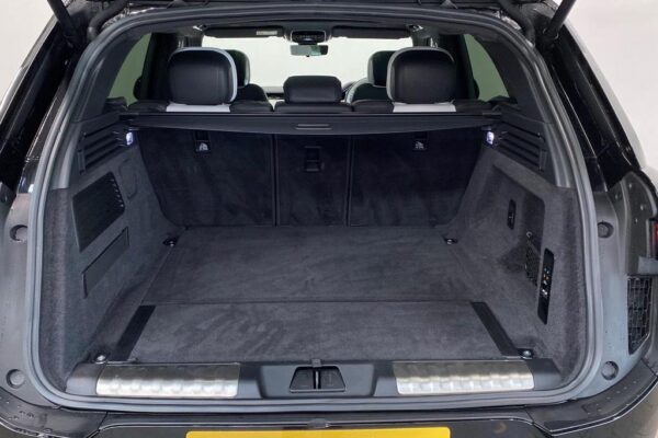 Land Rover Range Rover Sport boot