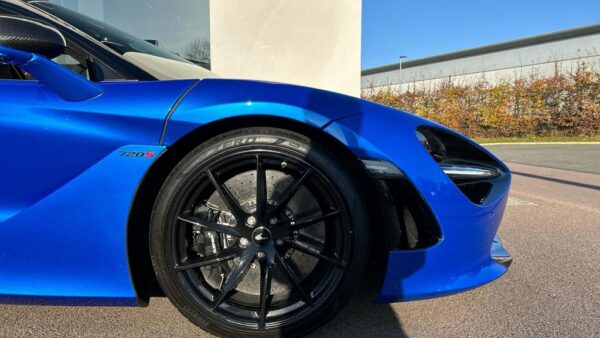 McLaren 720S wheel