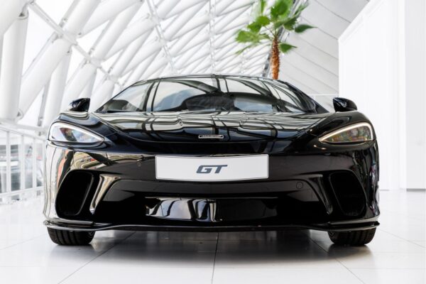 McLaren GT front