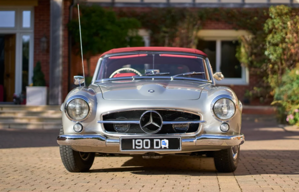 Mercedes-Benz 190SL front