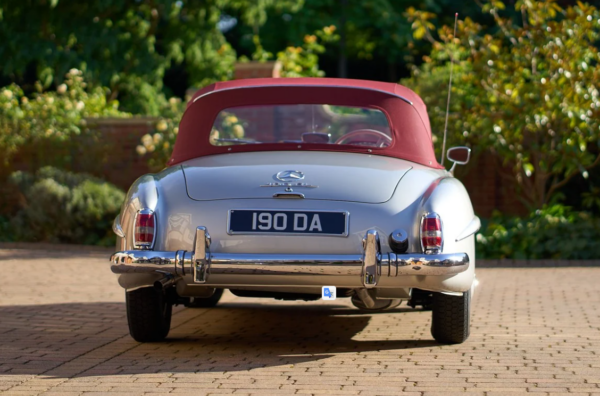 Mercedes-Benz 190SL back