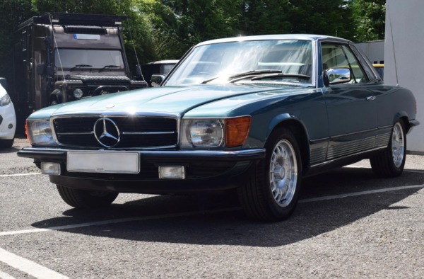 Mercedes-Benz 380SLC side front