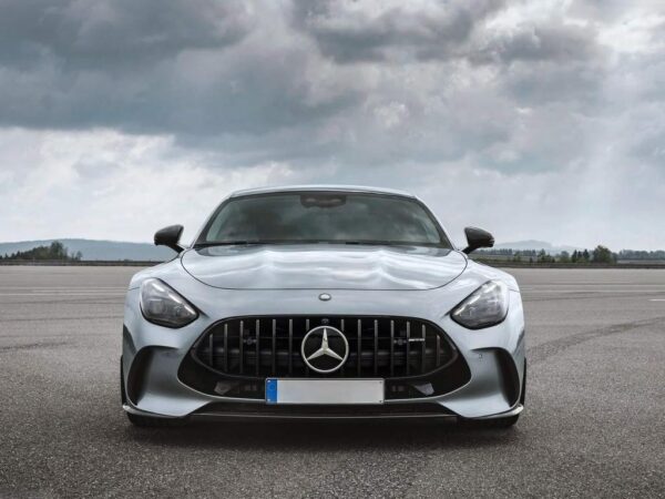 2024 Mercedes-Benz AMG GT 4.0 V8 - Image 2