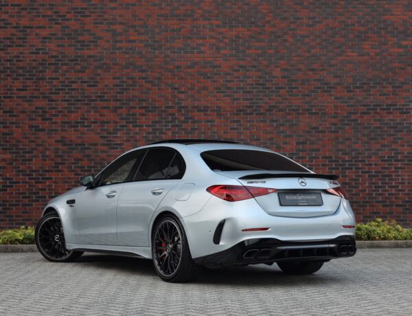 2024 Mercedes-Benz C63 AMG E Performance - Image 2