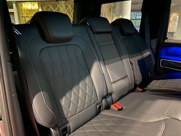 Mercedes-Benz G63 rear seats