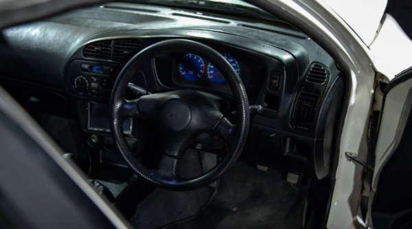 Mitsubishi Lancer Evo 6 RS cockpit