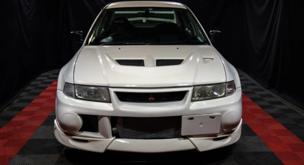 Mitsubishi Lancer Evo 6 RS front