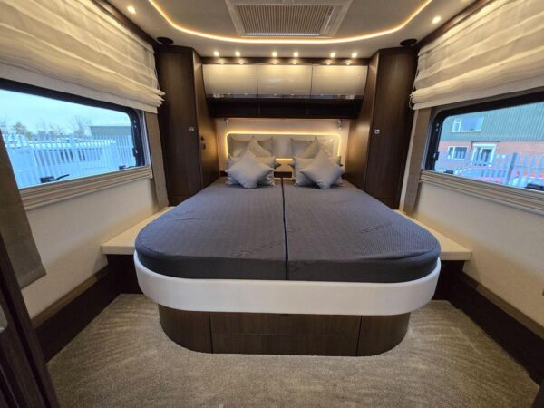 Morelo Empire Liner bedroom