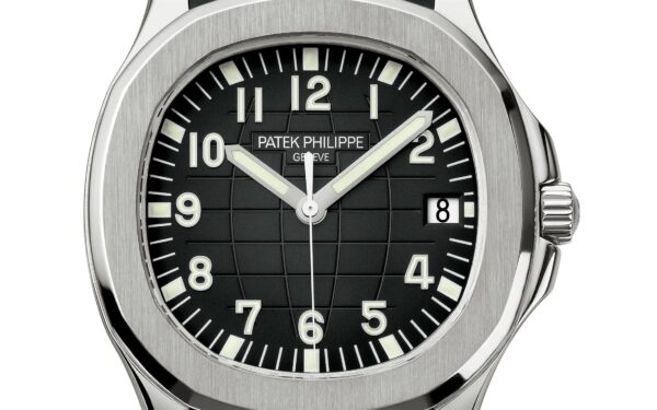 Patek Philippe Aquanaut luminous hands, hour markers