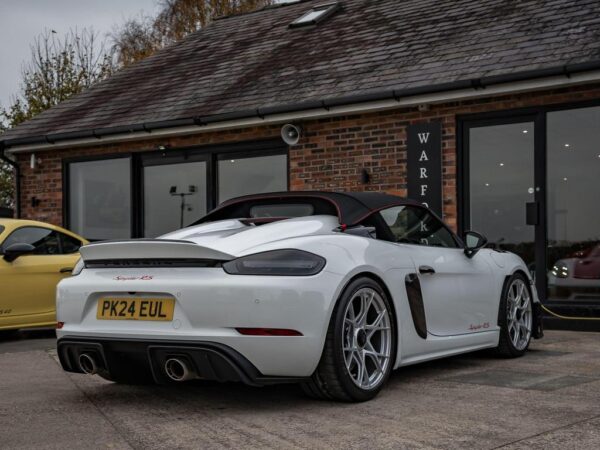 Porsche 718 Spyder exterior