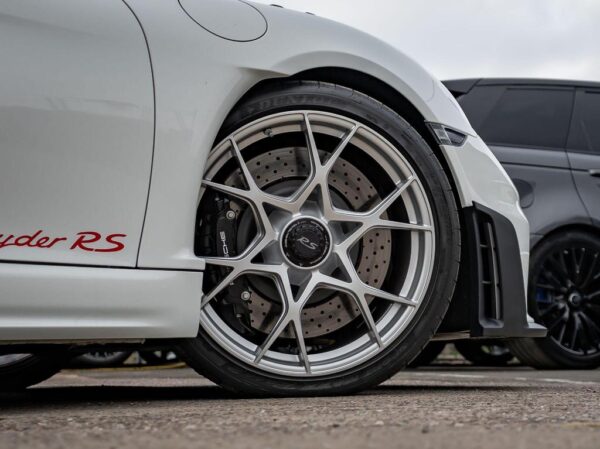 Porsche 718 Spyder wheel