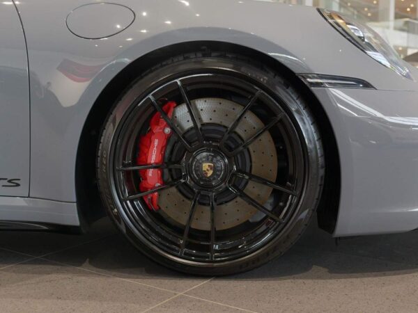 Porsche 911 wheel