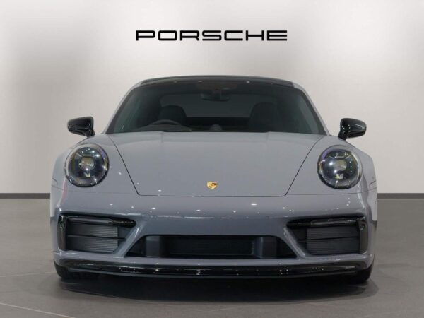 Porsche 911 front