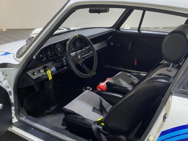 Porsche 911 interior