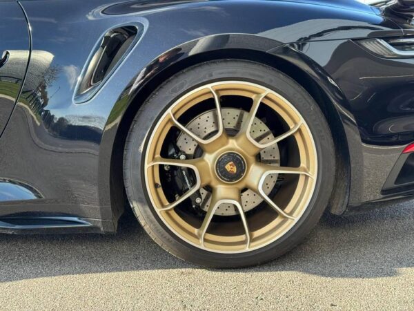 Porsche 911 wheel