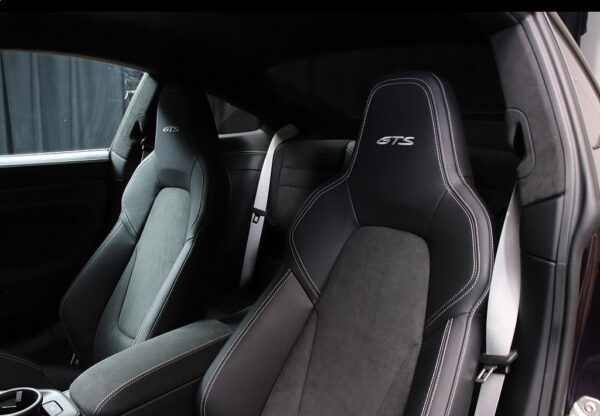 Porsche 911 Carrera GTS interior