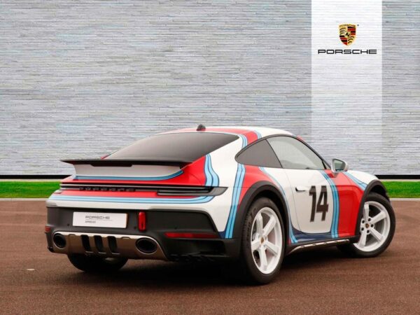 Porsche 911 Dakar exterior