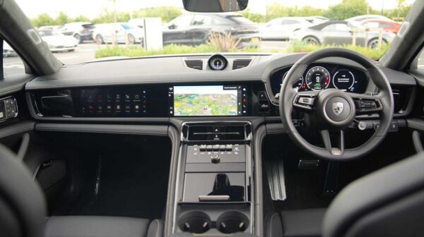 Porsche Panamera cockpit