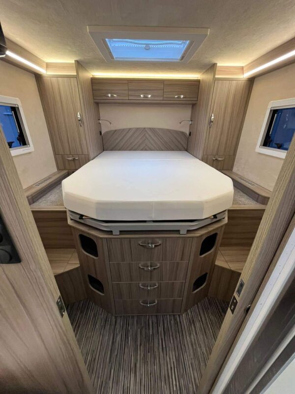 RS Endeavour bedroom