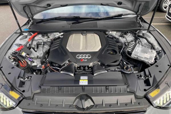 Audi RS7 Engine