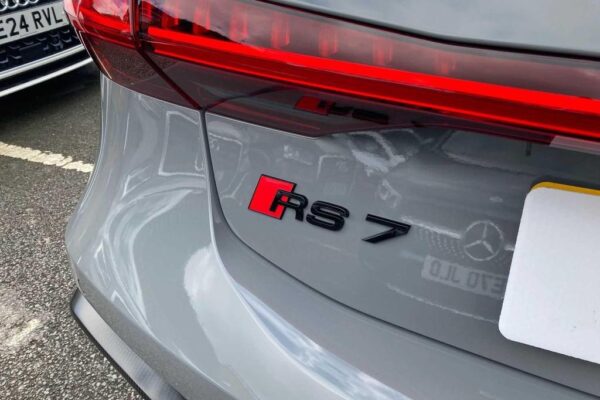 Audi RS7 Logo