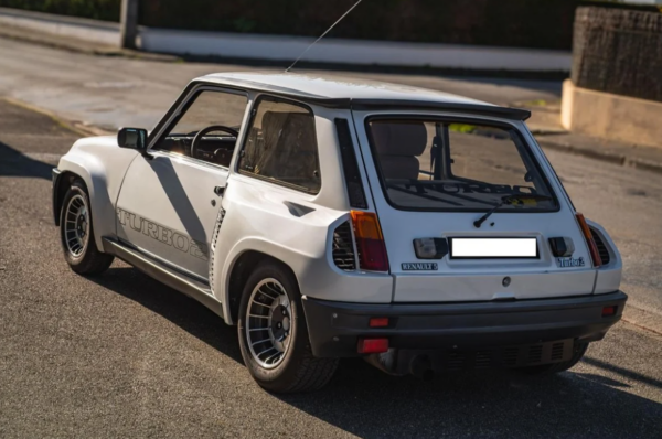 Renault 5 Turbo 2 back