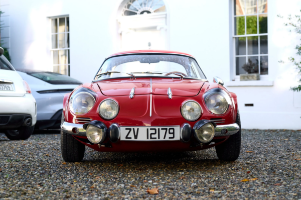 Renault Alpine A110 front