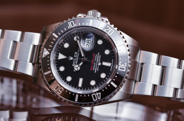 Rolex Sea-Dweller 43mm Black Dial case