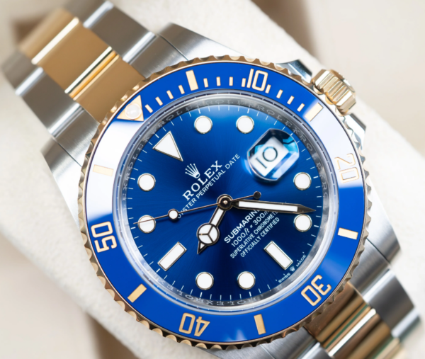 Rolex Submariner bitcoin, crypto, luxury watches