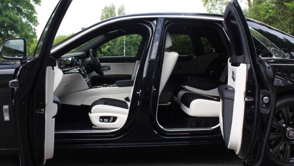 Rolls-Royce Ghost doors