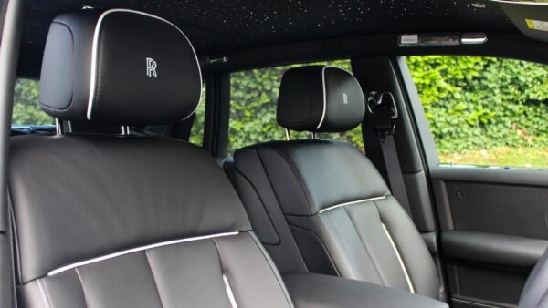 Rolls-Royce Phantom front seat