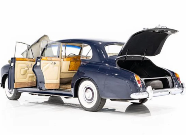 Rolls-Royce Silver Cloud doors