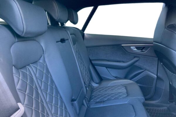 Audi SQ8 ReaR Seats